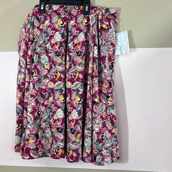 LuLaRoe Red-Pink Floral Madison. Size Large - Picture 1 of 8